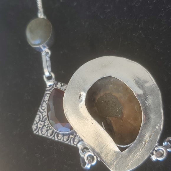 Ammonite Fossil, Labradorite and Faceted Garnet 925 Silver Necklace. - Picture 6 of 10